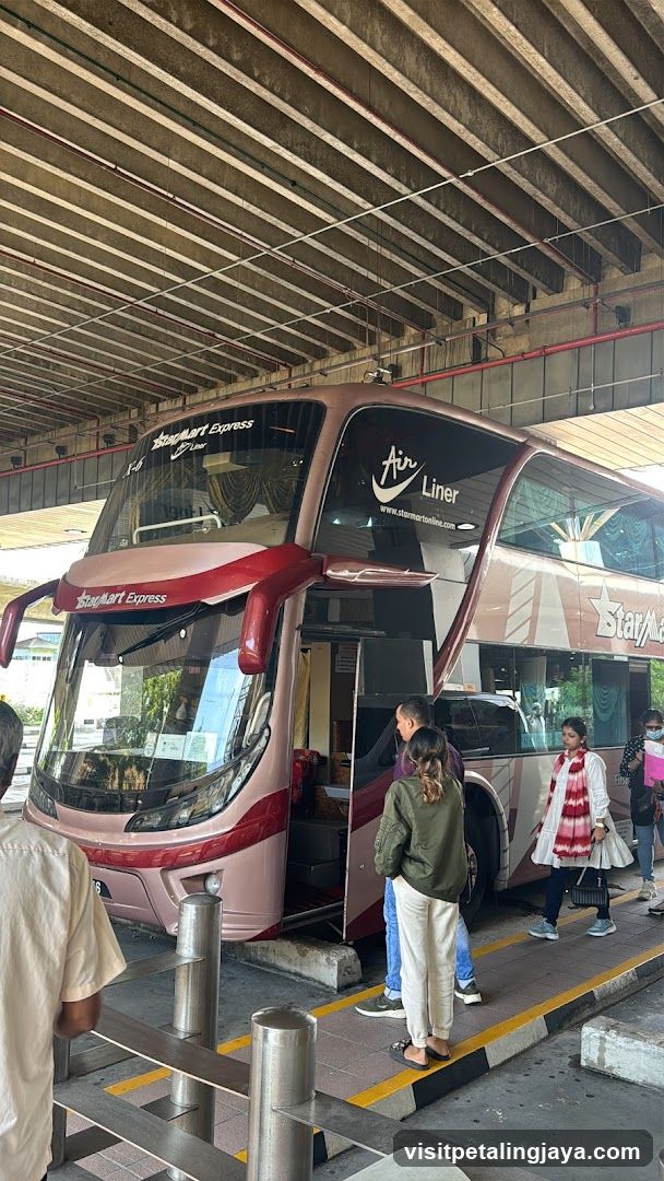 StarMart Express Bus
