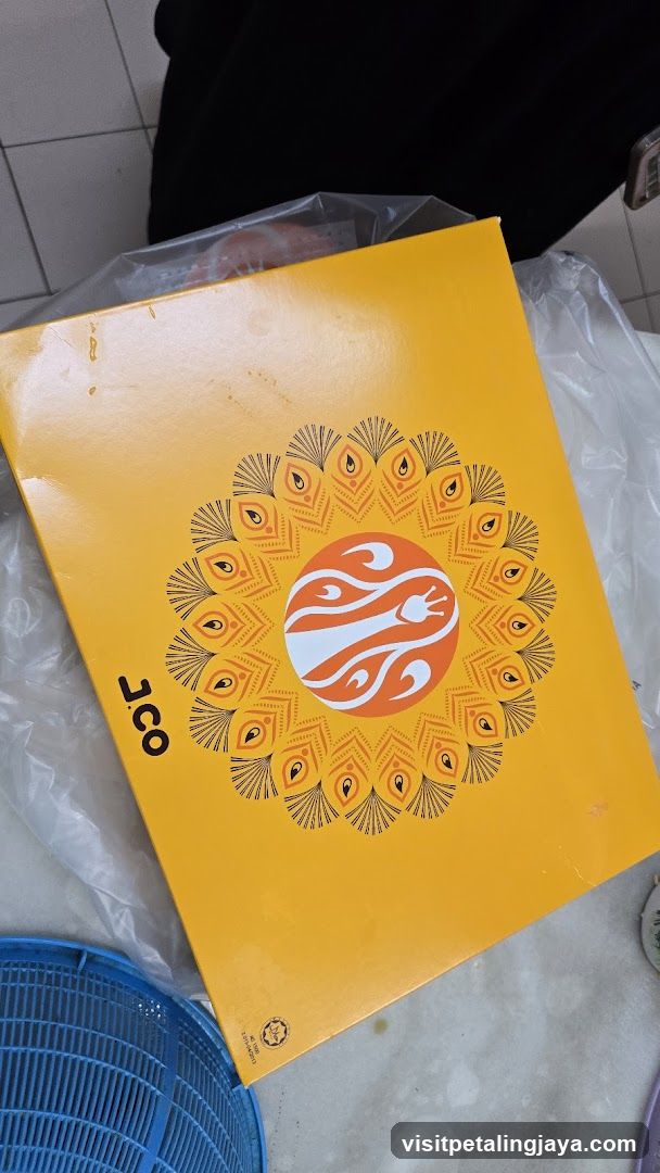 J.CO Donuts Box