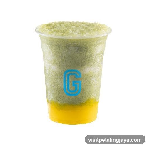 Green Smoothie with Mango Puree