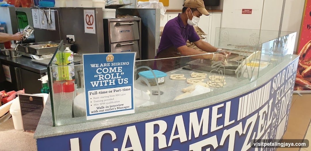 Pretzel Making Station