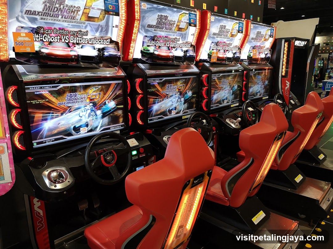 Arcade Racing Game Booths