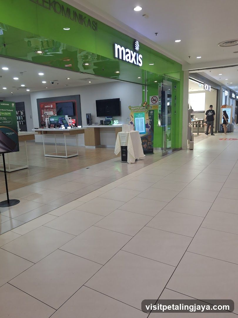 Maxis Centre Paradigm Mall JB