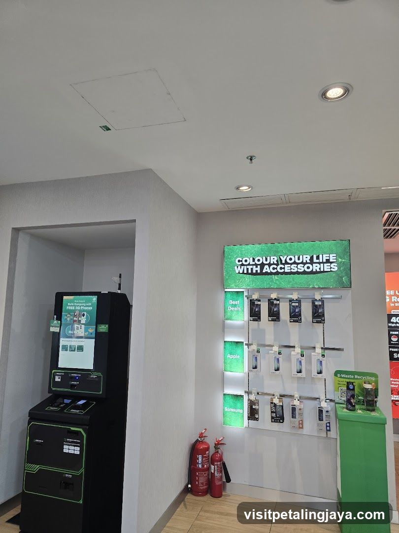 Maxis Centre Paradigm Mall JB