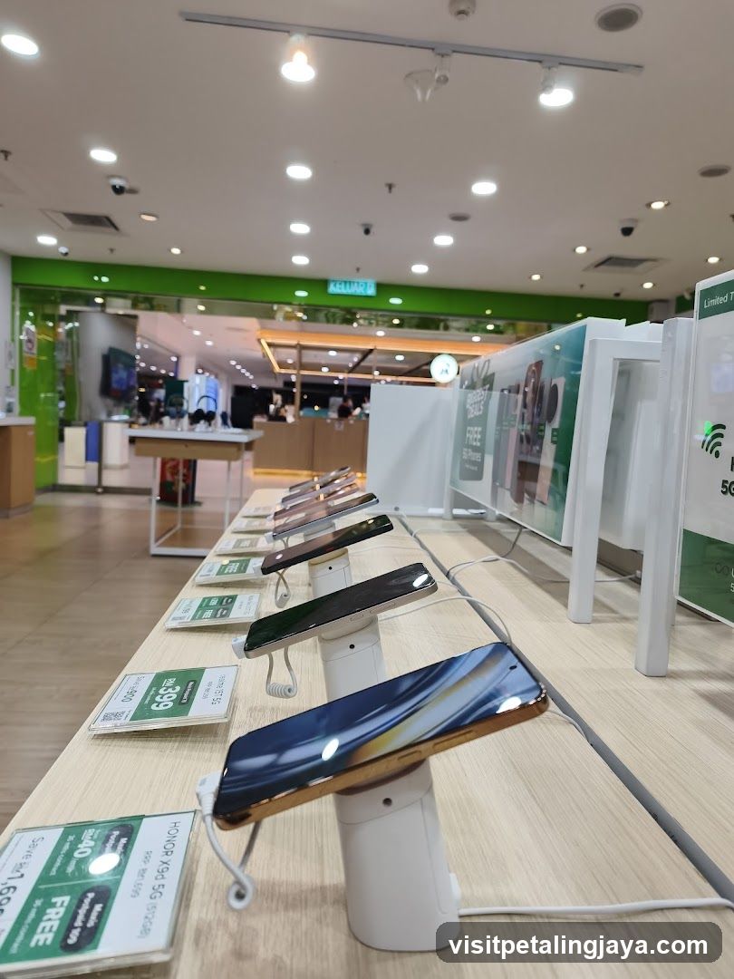 Maxis Centre Paradigm Mall JB