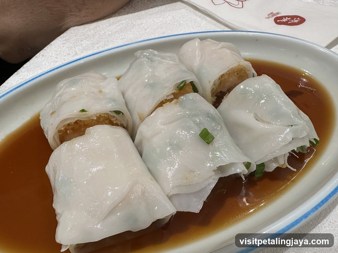 Steamed Rice Rolls
