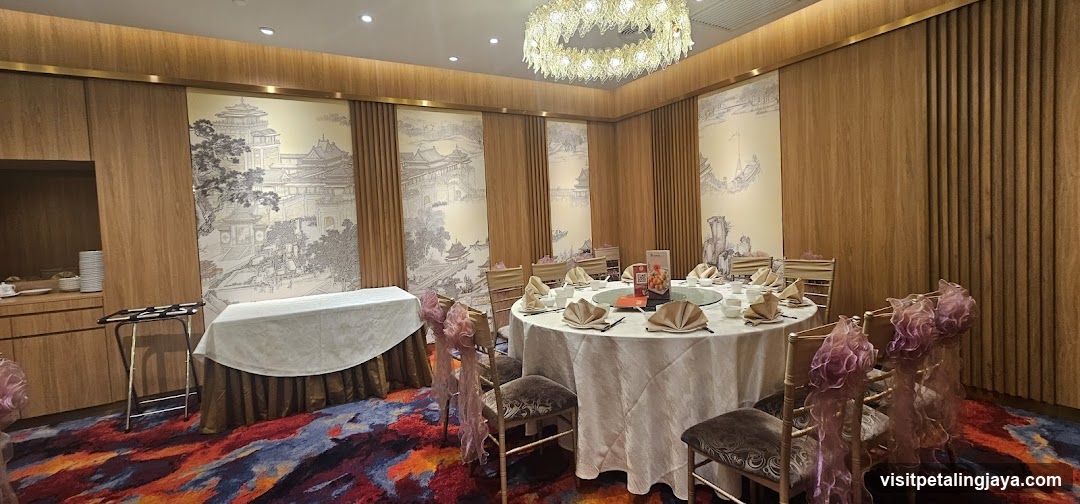 Restaurant Dining Room