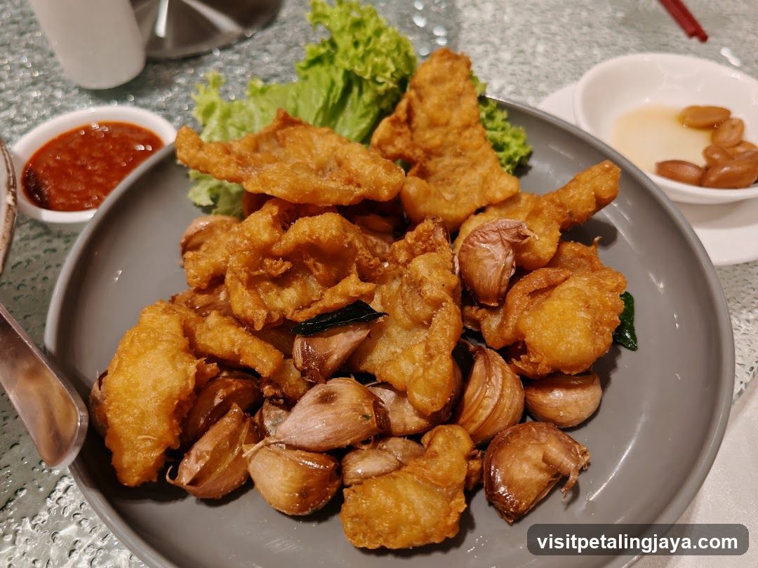 Fried Fish with Garlic