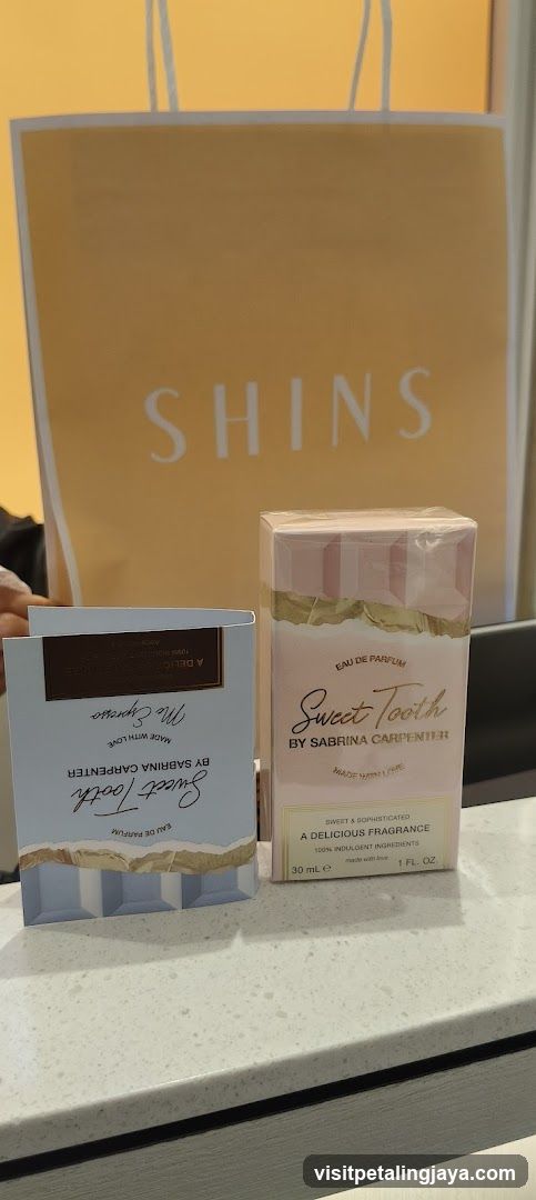 Perfume Boxes and Shopping Bag