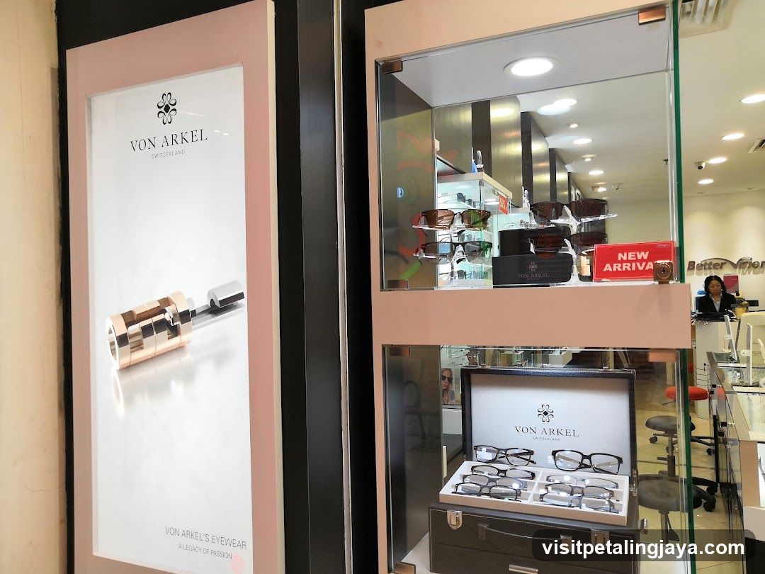 Eyewear Store Display