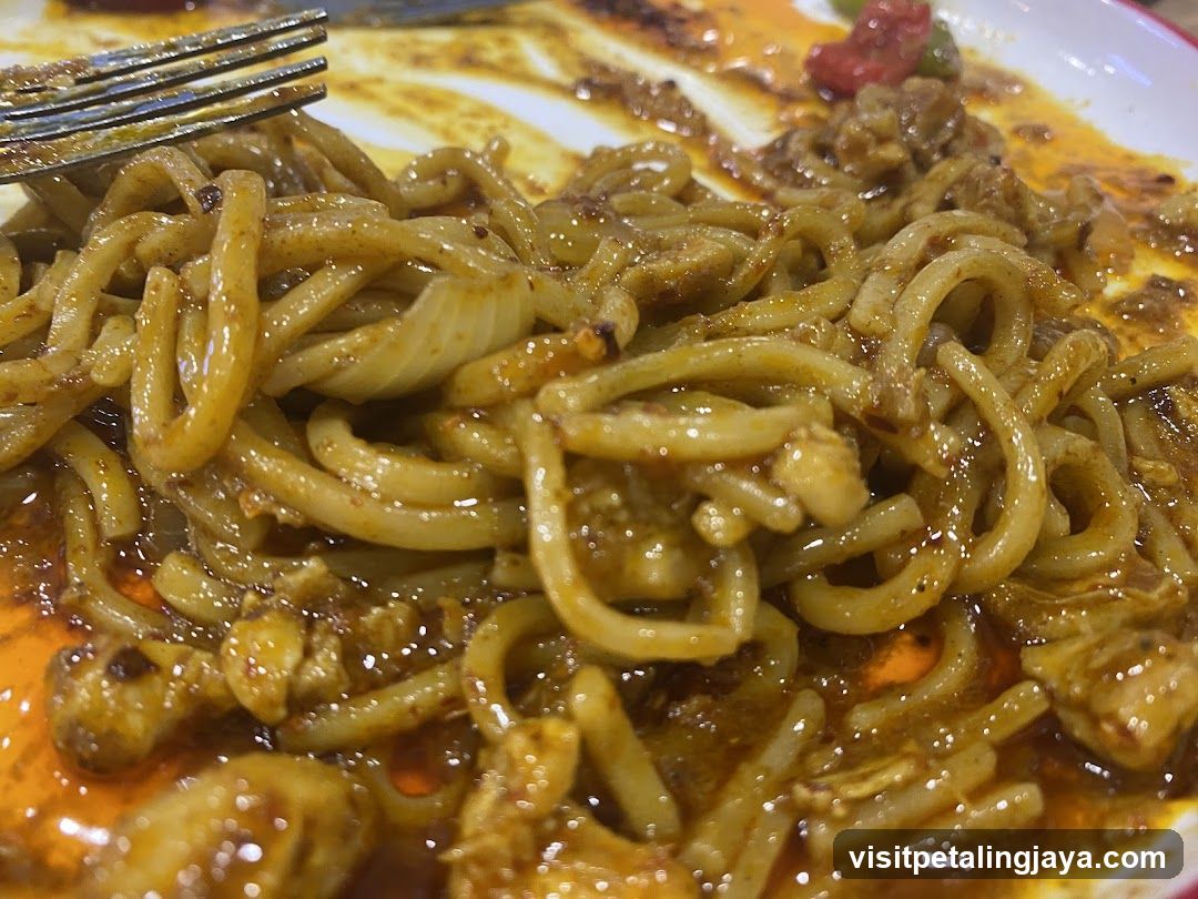 Noodles with Meat and Onions