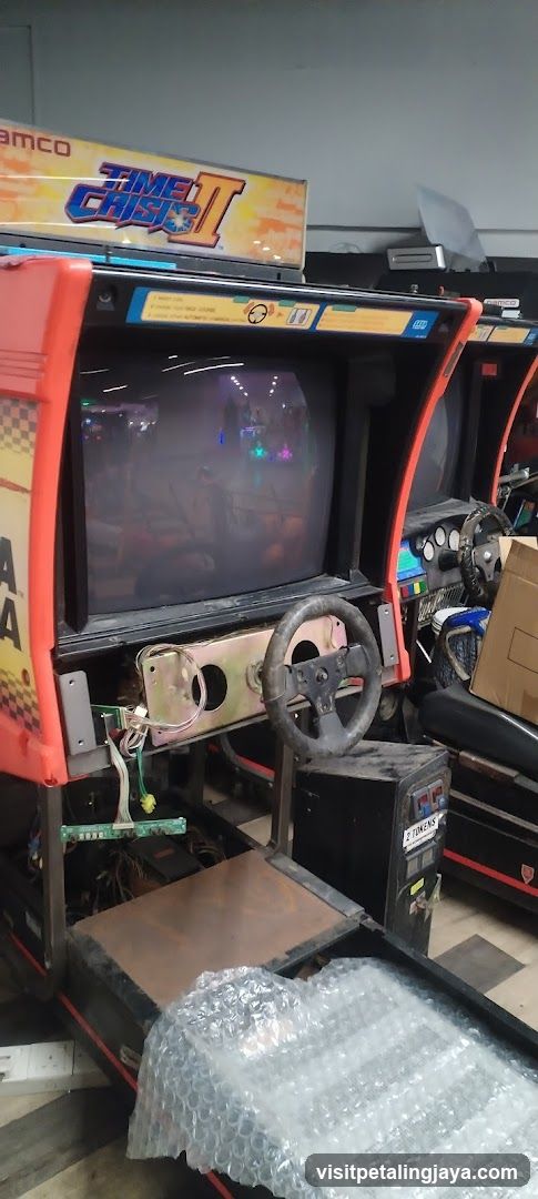 Time Crisis II Arcade Machine