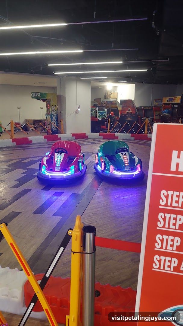 Bumper Cars in Arcade