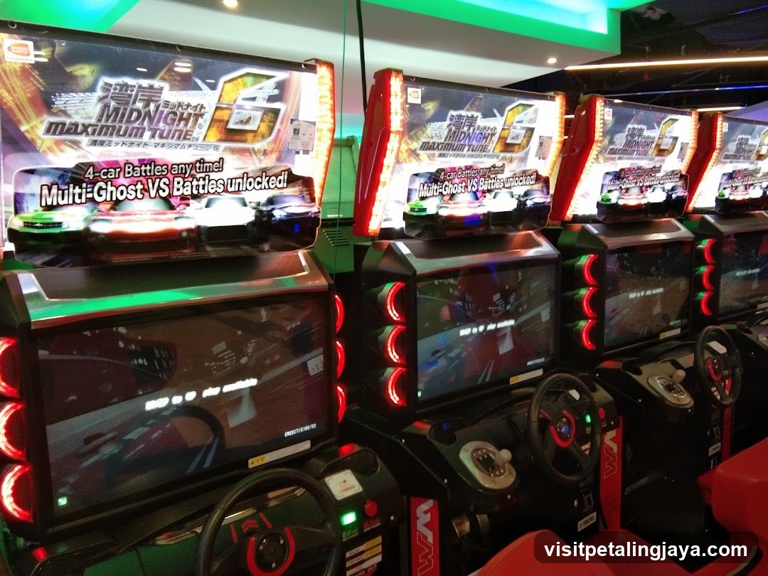 Midnight Maximum Tune 6 Arcade Game