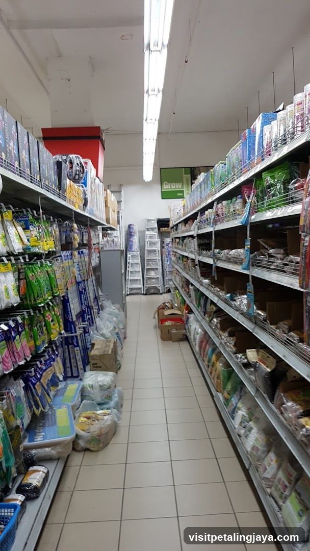 Supermarket Aisle