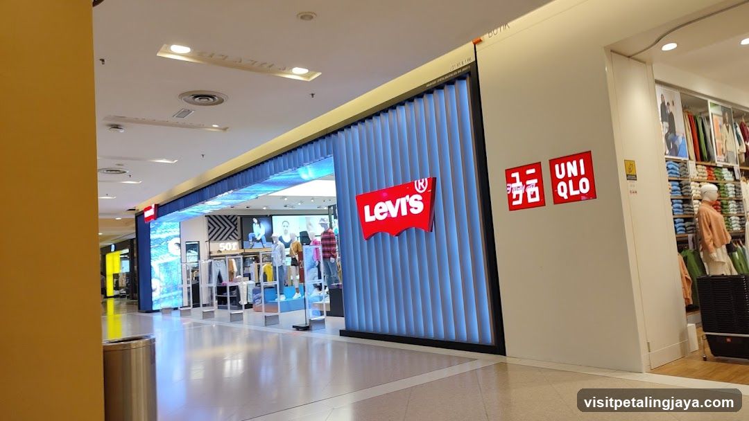Levi's Clothing Store