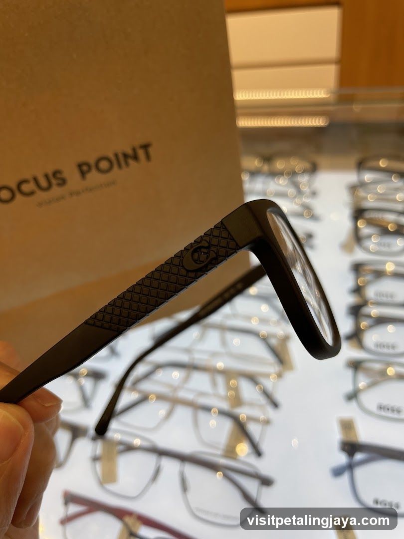 Eyeglasses Display