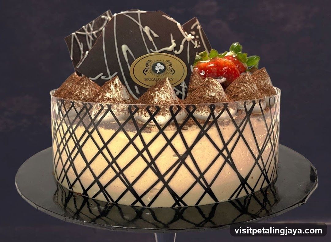 Tiramisu Cake
