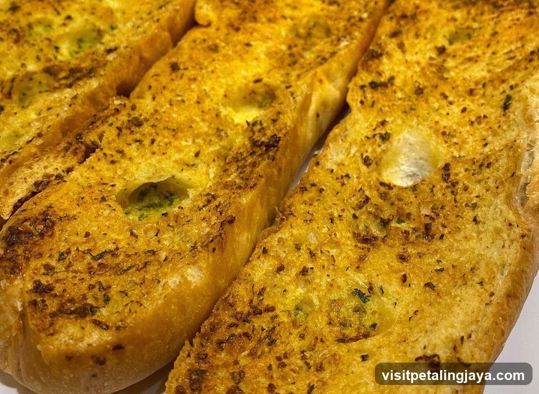 Garlic Bread Slices