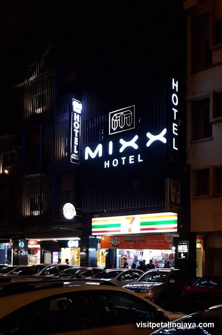 MIXX HOTEL