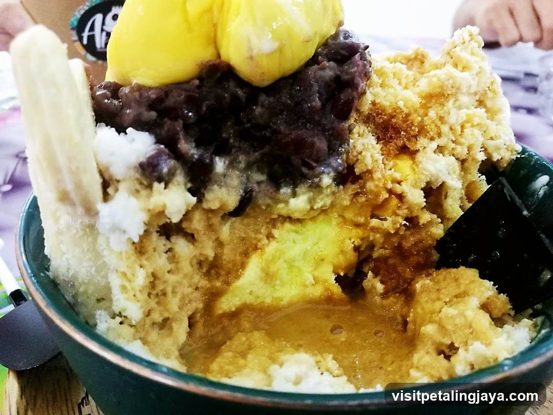 Dessert with Durian and Red Bean