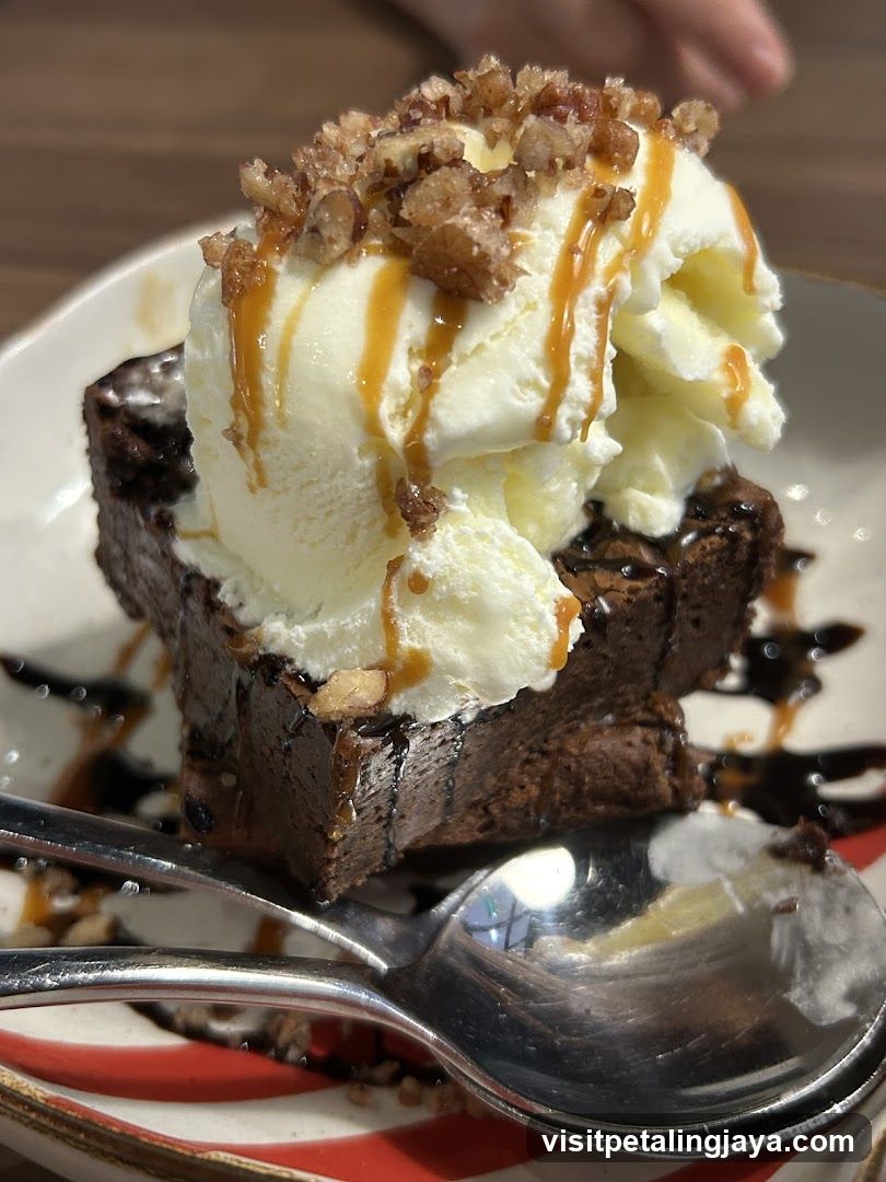 Brownie Sundae