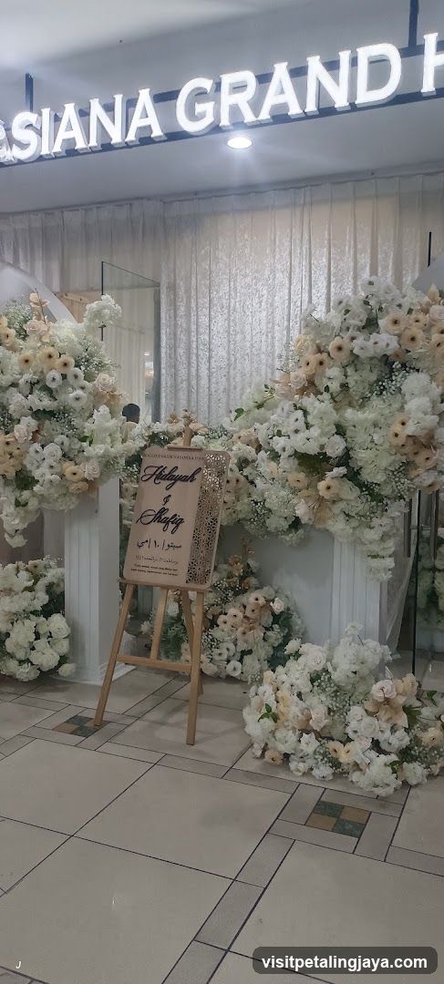 Wedding Welcome Sign with Floral Decorations