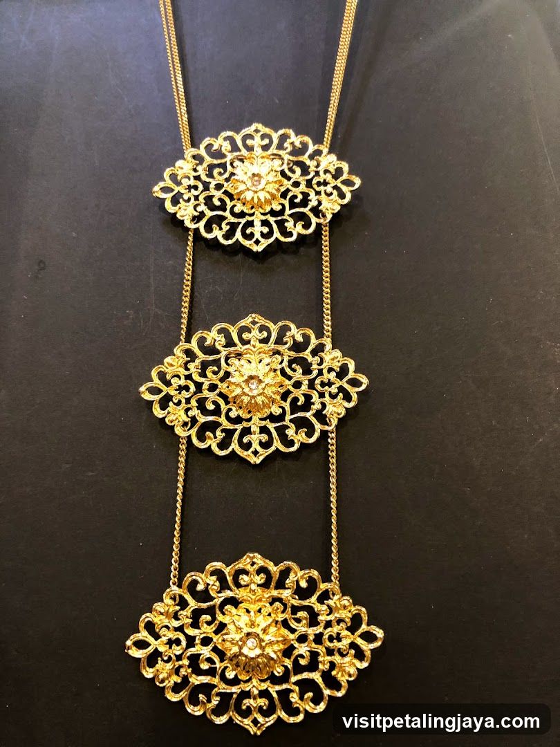 Gold Necklace with Filigree Pendants