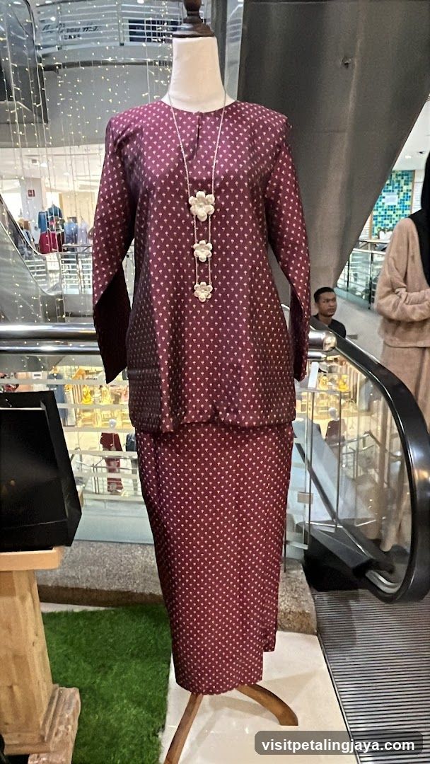 Mannequin wearing a traditional outfit