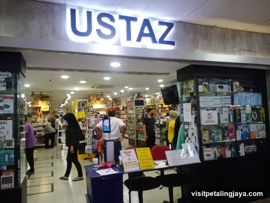 Ustaz Storefront