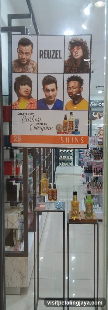 Reuzel Hair Products Display