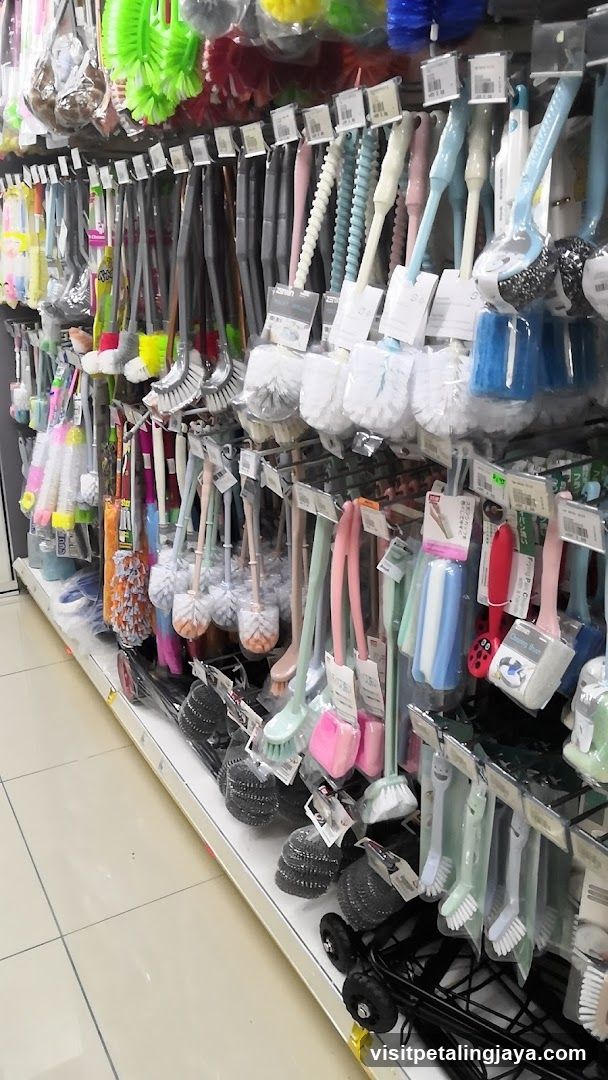 Cleaning Brushes Display