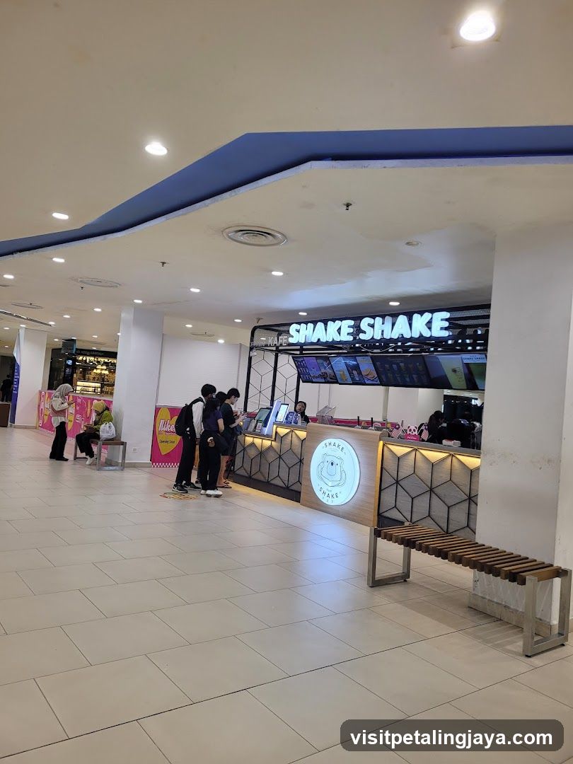 Shake Shake Paradigm Mall JB