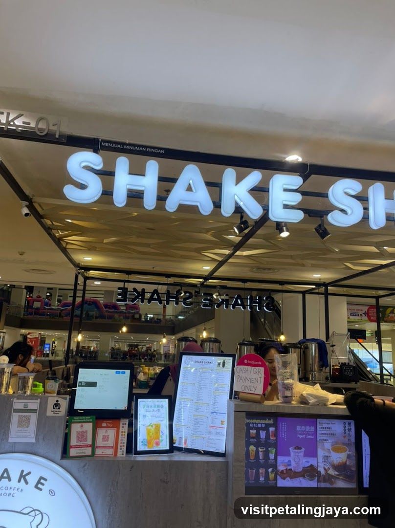 Shake Shack Counter