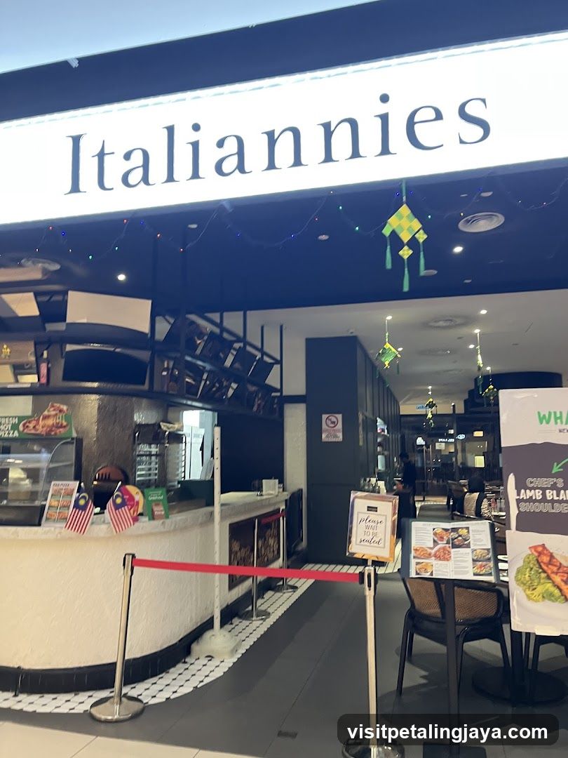 Italiannies Central i-City