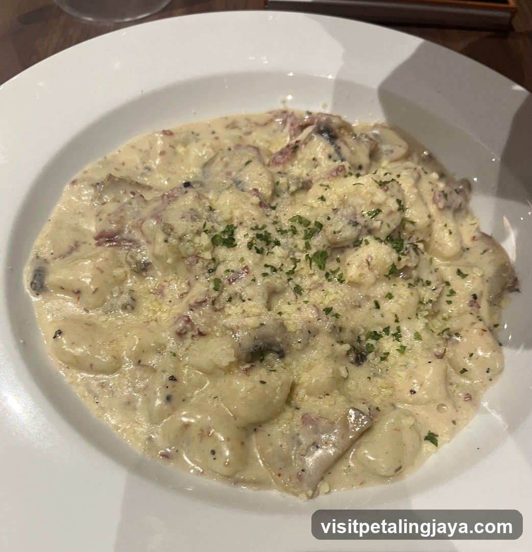 Gnocchi with Cream Sauce