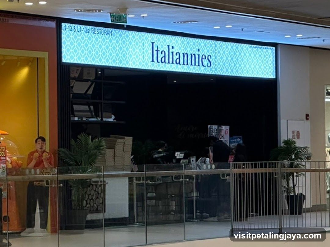 Italiannies Central i-City