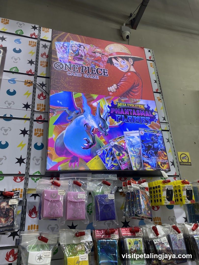 Trading Card Game Display