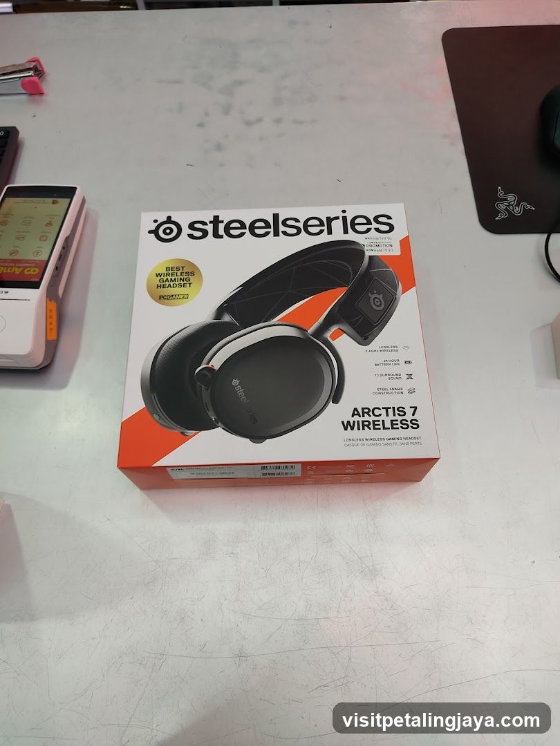 SteelSeries Arctis 7 Wireless Gaming Headset Box