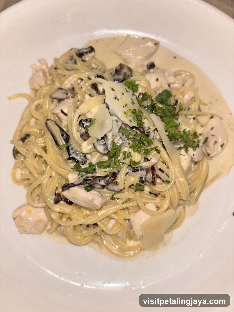 Chicken and Mushroom Pasta