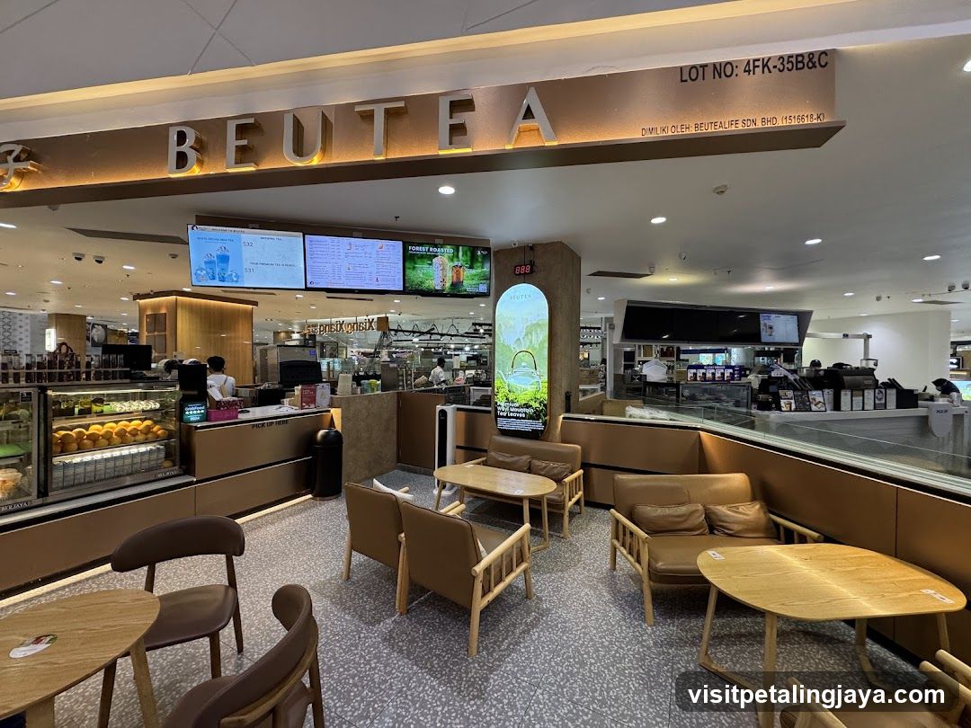 Beutea Cafe Interior