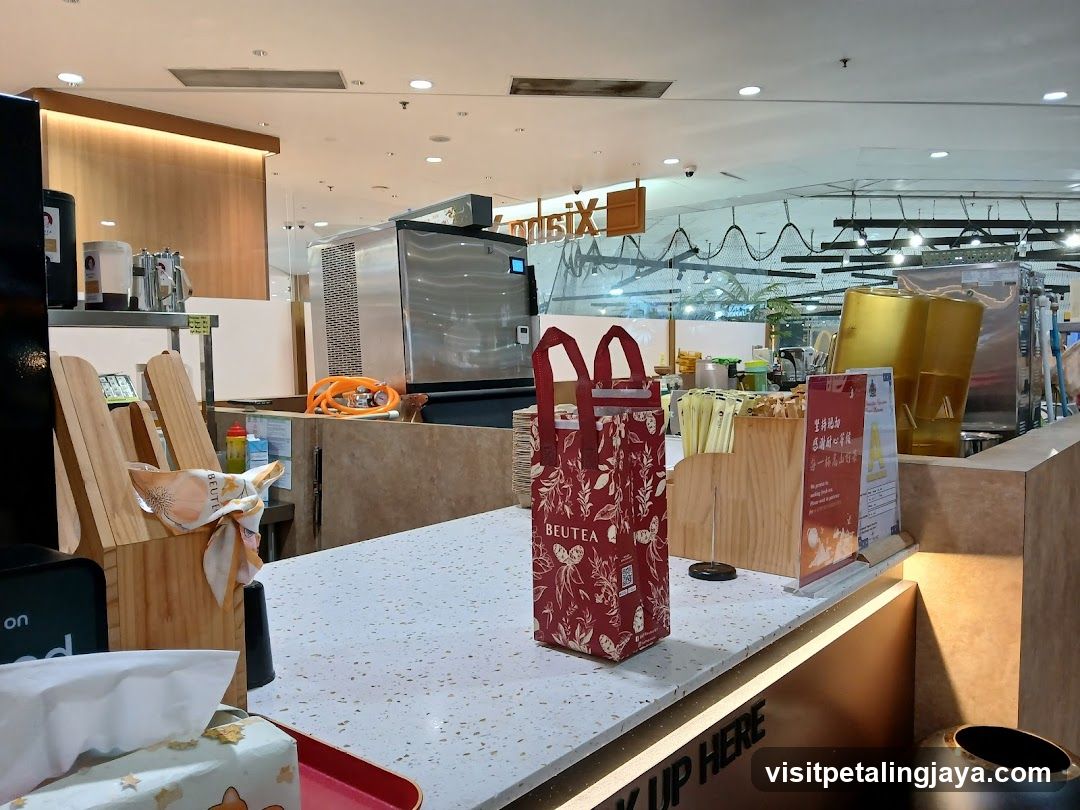 Tea Shop Counter
