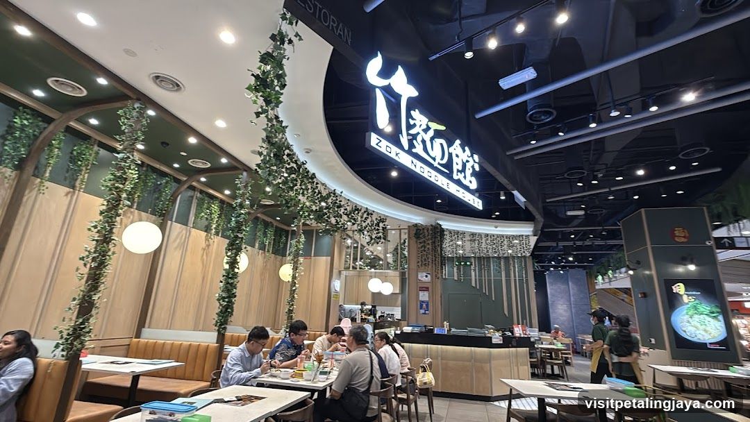 Zok Noodle House Interior
