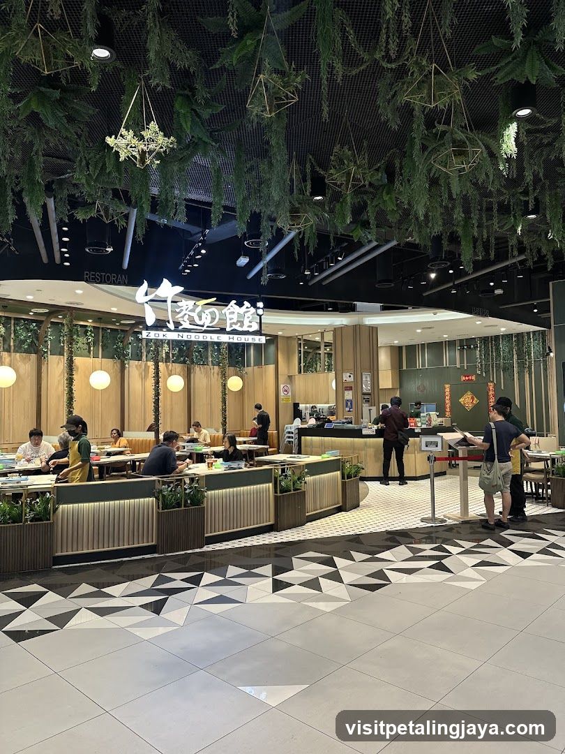 Zok Noodle House Interior