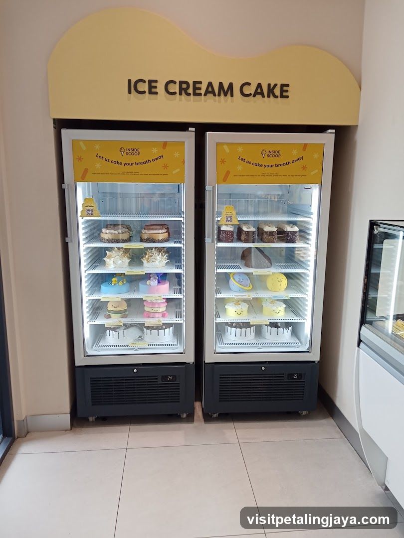 Ice Cream Cakes Display
