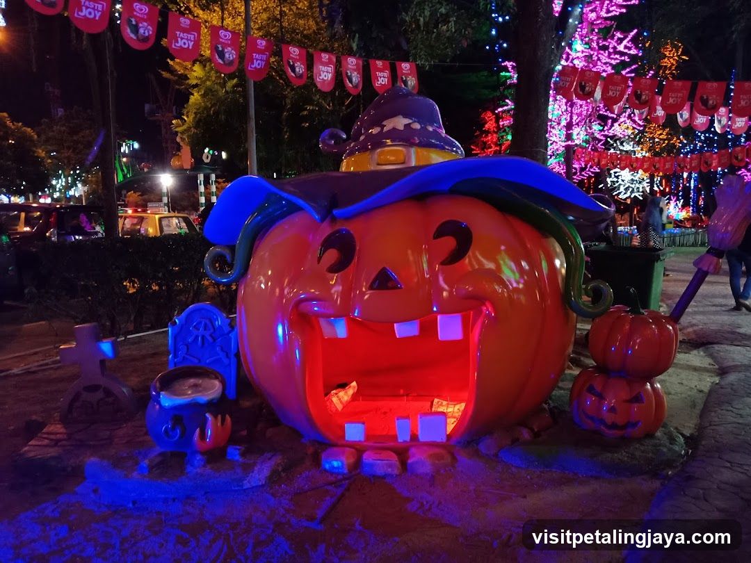 Halloween Decorations