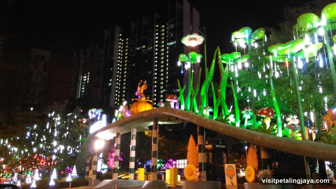 Nighttime Lantern Display