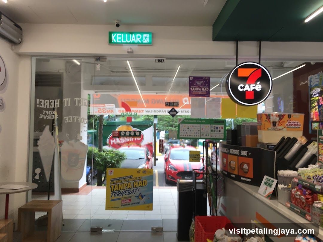 7CAFé by 7-Eleven i-City (#1447)