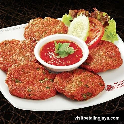 Fish Cakes with Dipping Sauce