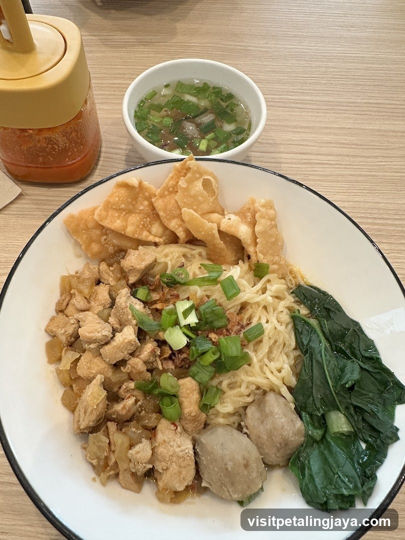 Chicken Noodles with Meatballs