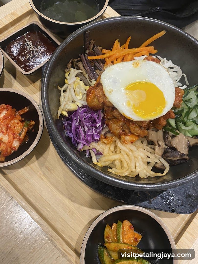 Bibimbap with Side Dishes